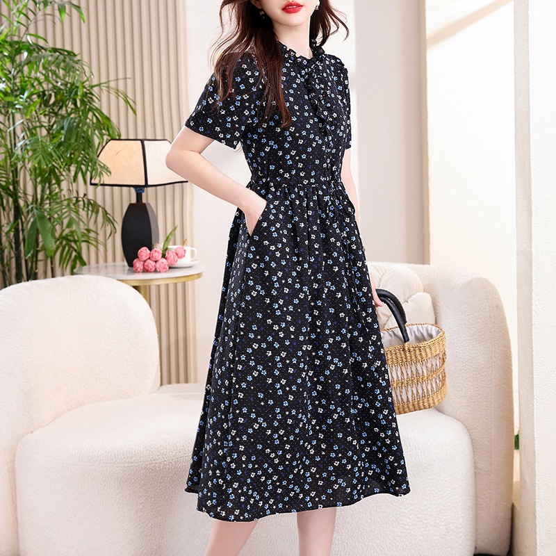 เดรสวินเทจสีน้ำเงินกรมท่าพิมพ์ - French Vintage Floral Midi Dress บทวิจารณ์และราคา